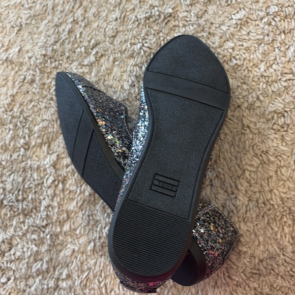 Toms silver glitter pointed toe flats - Picture 4 of 5